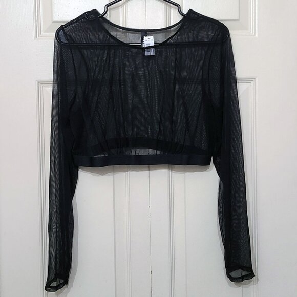 🆕️ Torrid black mesh crop top - Picture 3 of 3